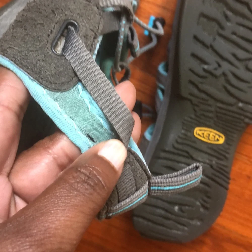 Keen Newport Sandals sz 9
